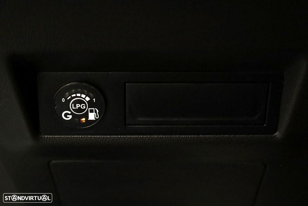 Renault Captur 1.0 TCe Techno Bi-Fuel - 19