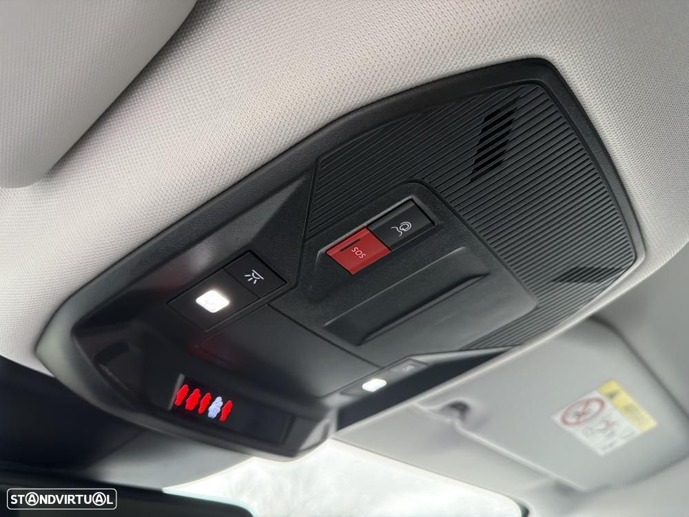 Peugeot 408 1.6 Hybrid Allure Pack e-EAT8 - 22