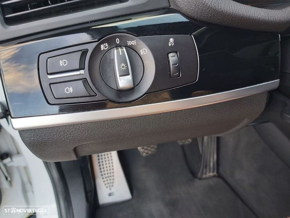 BMW X4 20 d xDrive Pack M - 37