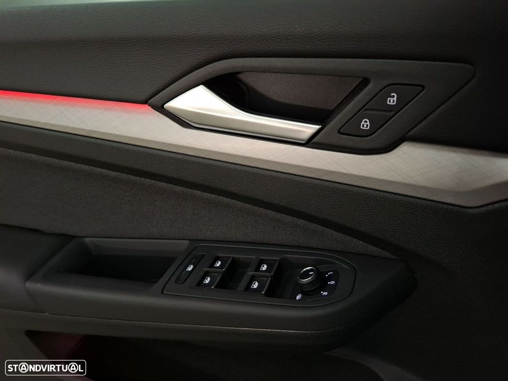 VW Golf 1.5 TSI e-Hybrid Sportline DSG - 24