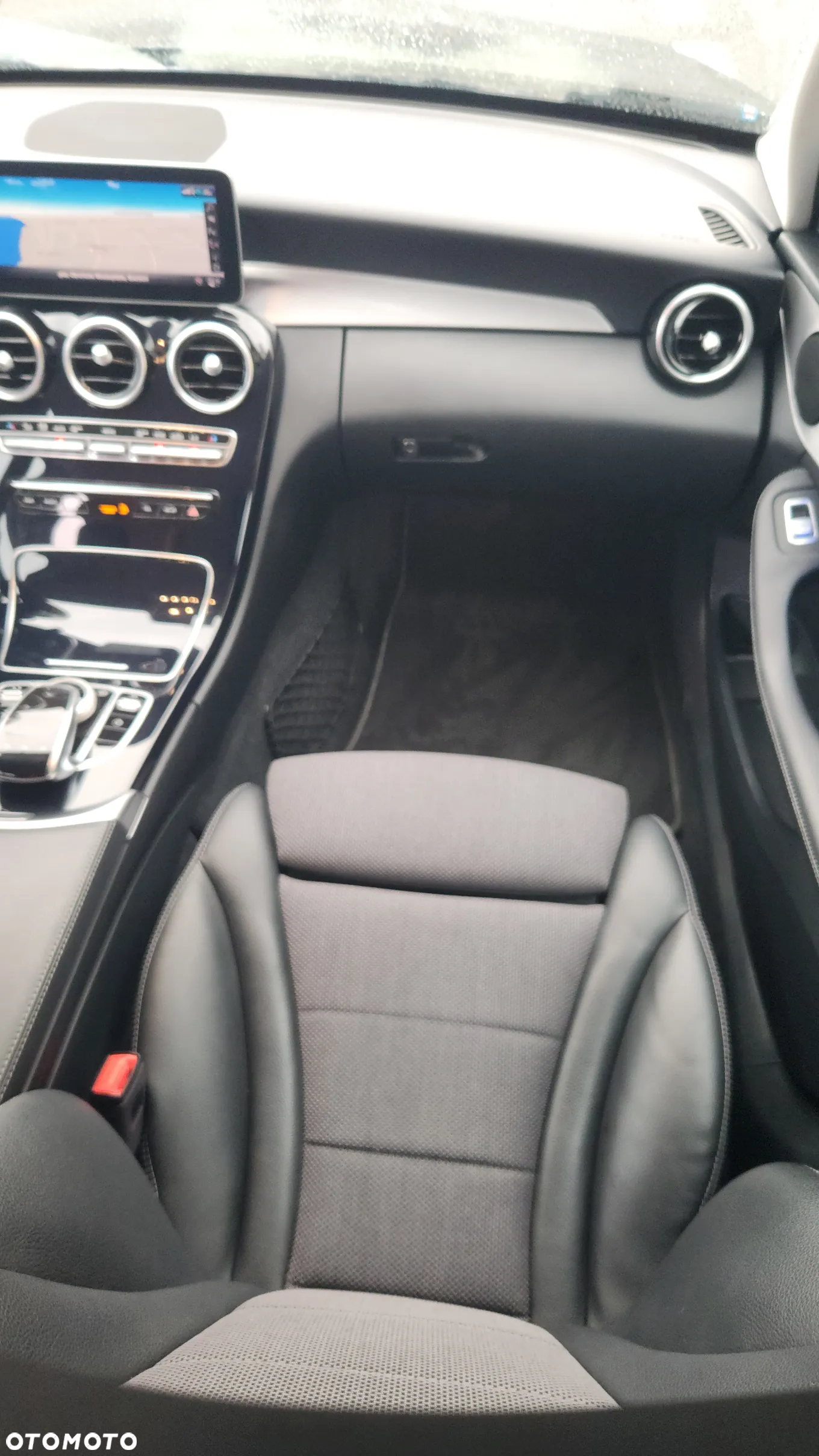 Mercedes-Benz Klasa C 200 4MATIC 9G-TRONIC - 13
