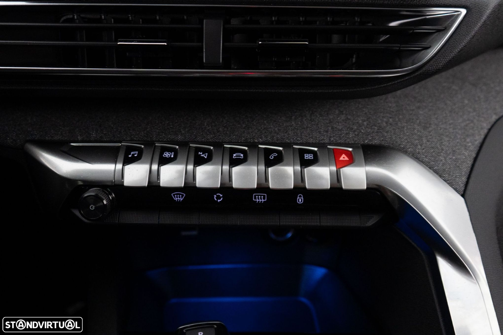 Peugeot 5008 1.2 PureTech Allure EAT8 - 26