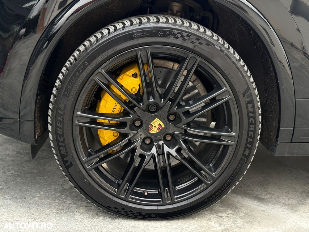 Porsche Cayenne - 10