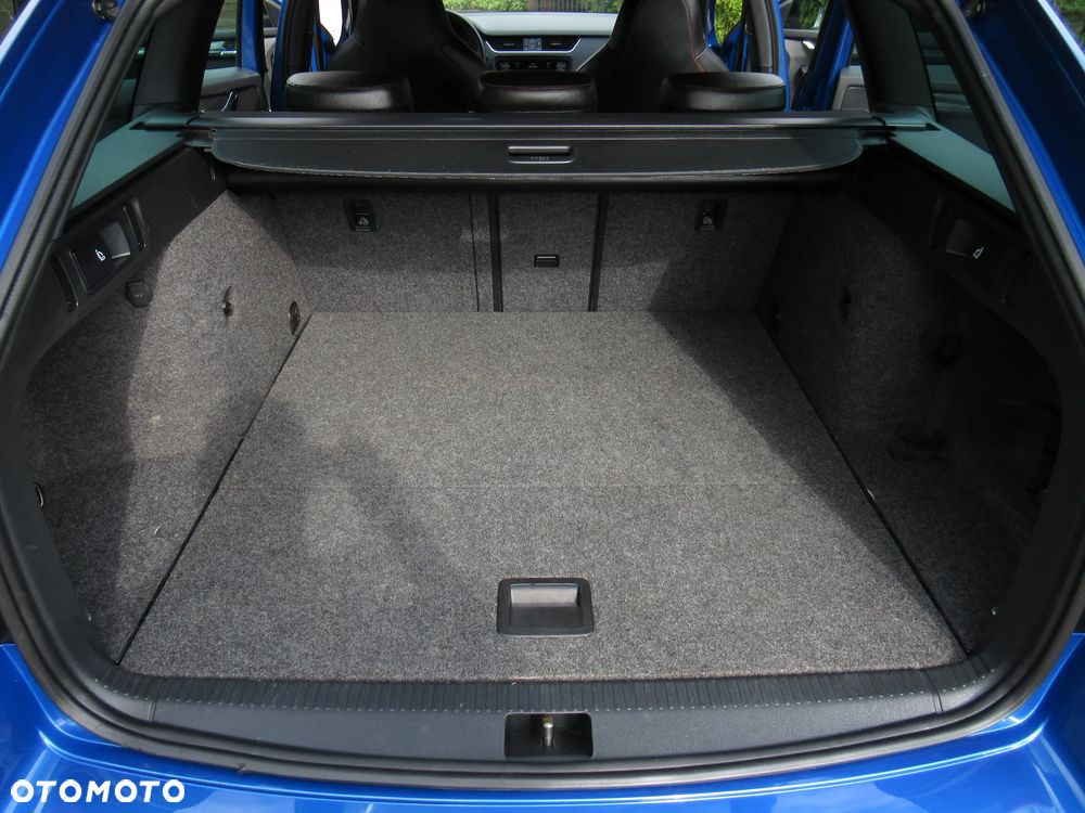 Skoda Octavia 2.0 TDI 4x4 DSG RS - 40
