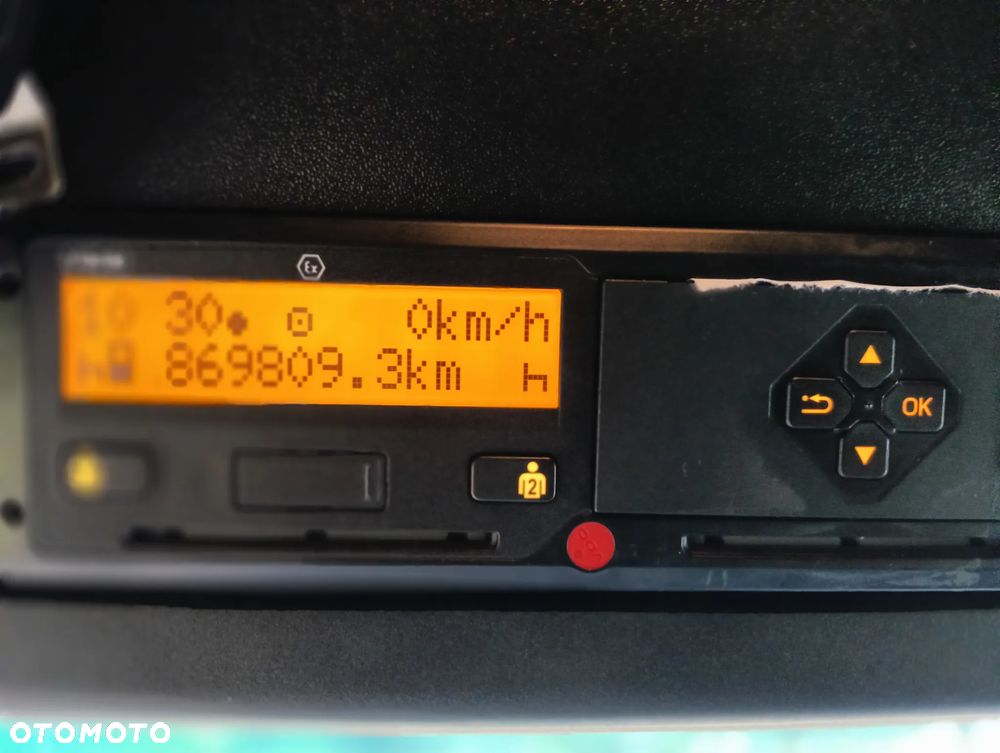 Mercedes-Benz ACTROS - 15