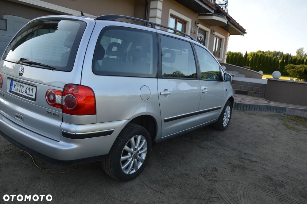 Volkswagen Sharan 2.0 TDI Sportline - 16