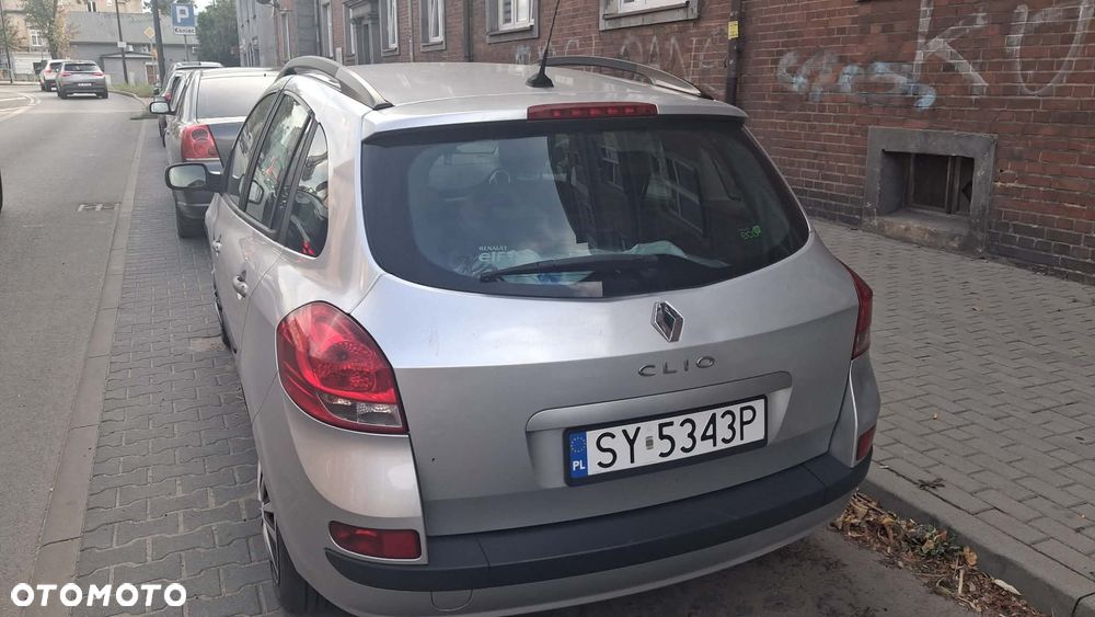 Renault Clio 1.2 16V 75 TomTom Edition - 3