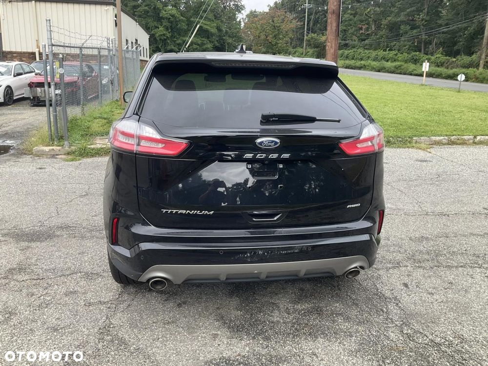 Ford Edge - 5