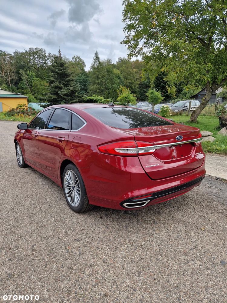Ford Fusion 2.0 EcoBoost Titanium - 12