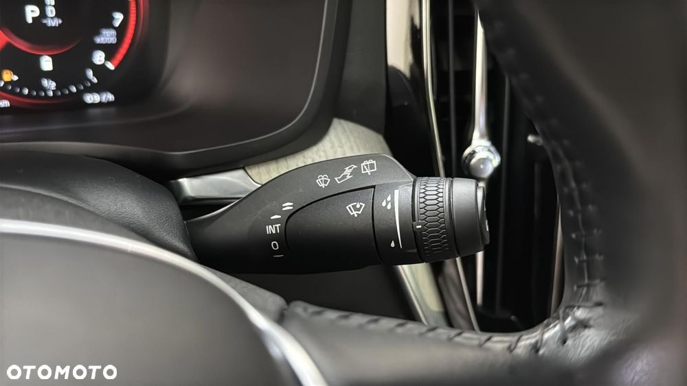 Volvo V60 B3 B Inscription - 28