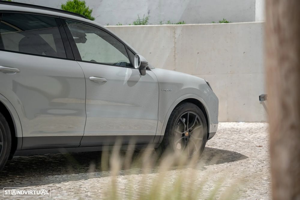 Porsche Cayenne E-Hybrid - 11