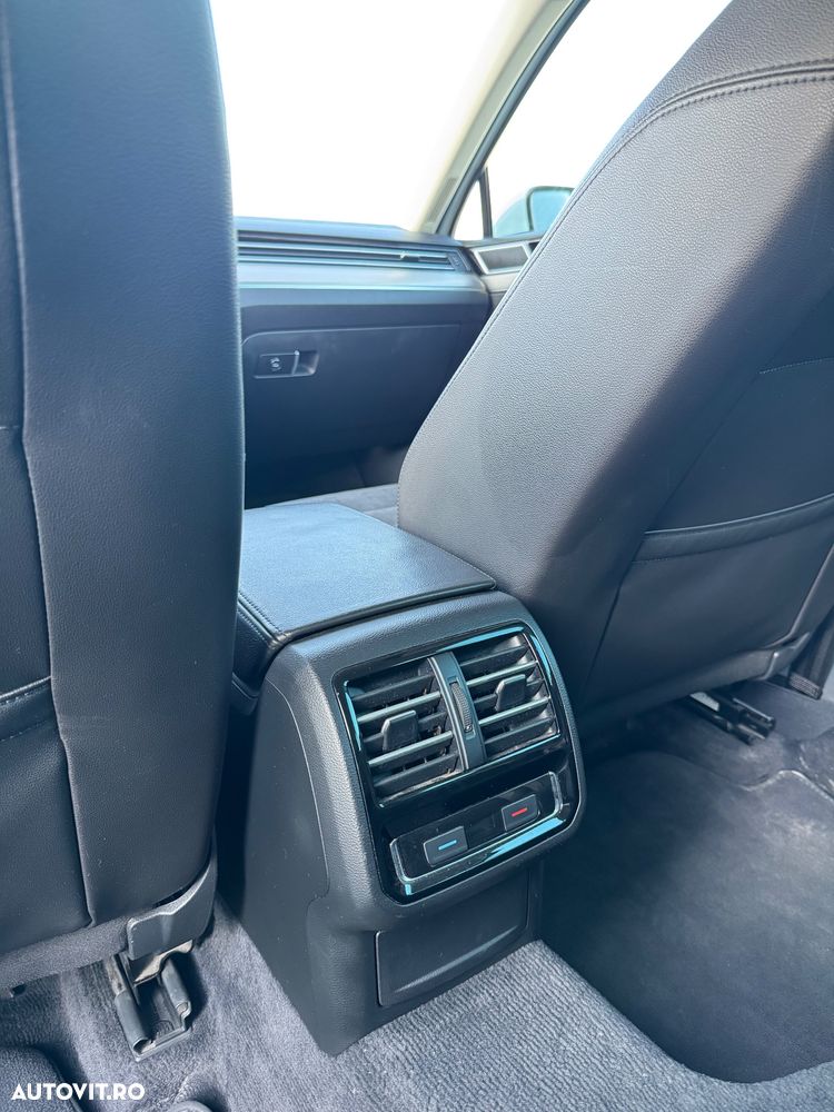 Volkswagen Passat 2.0 TDI (BlueMotion Technology) Comfortline - 19