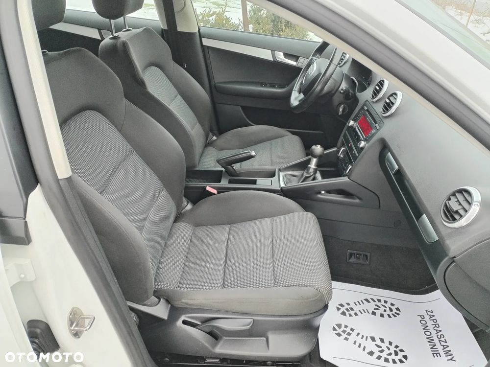 Audi A3 Sportback - 13