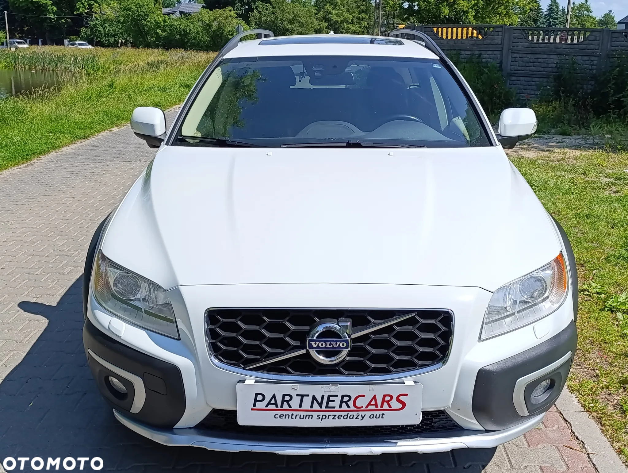 Volvo XC 70 T6 AWD Dynamic Momentum - 2
