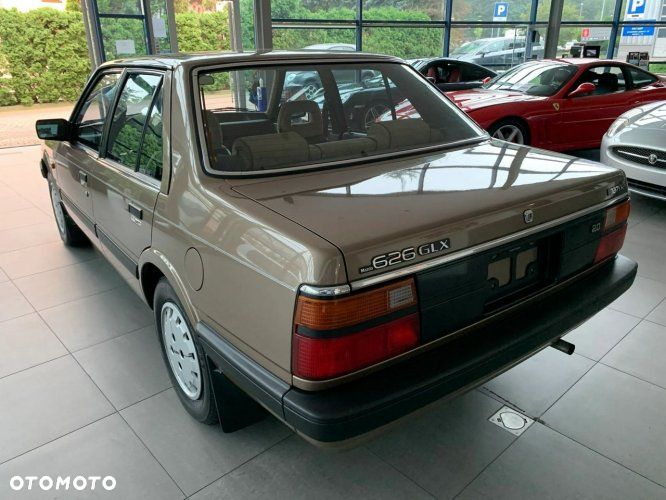 Mazda 626 - 2