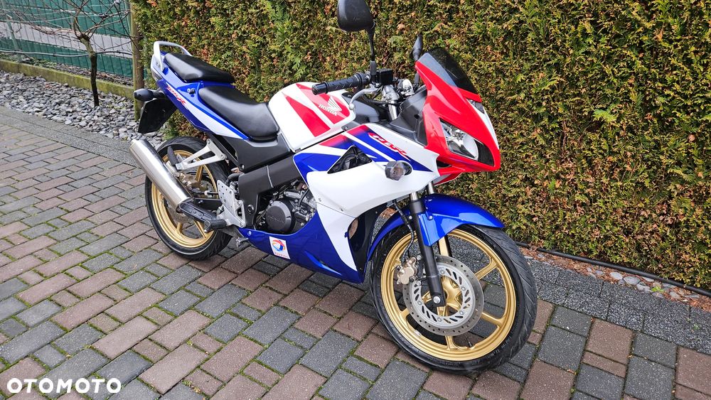 Honda CBR - 23