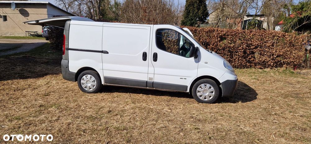 Renault Trafic - 2