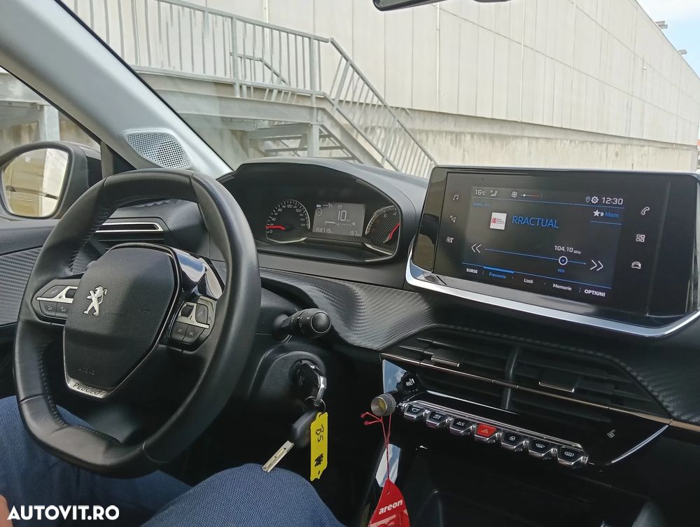 Peugeot 208 1.2 L PureTech STT Active - 14