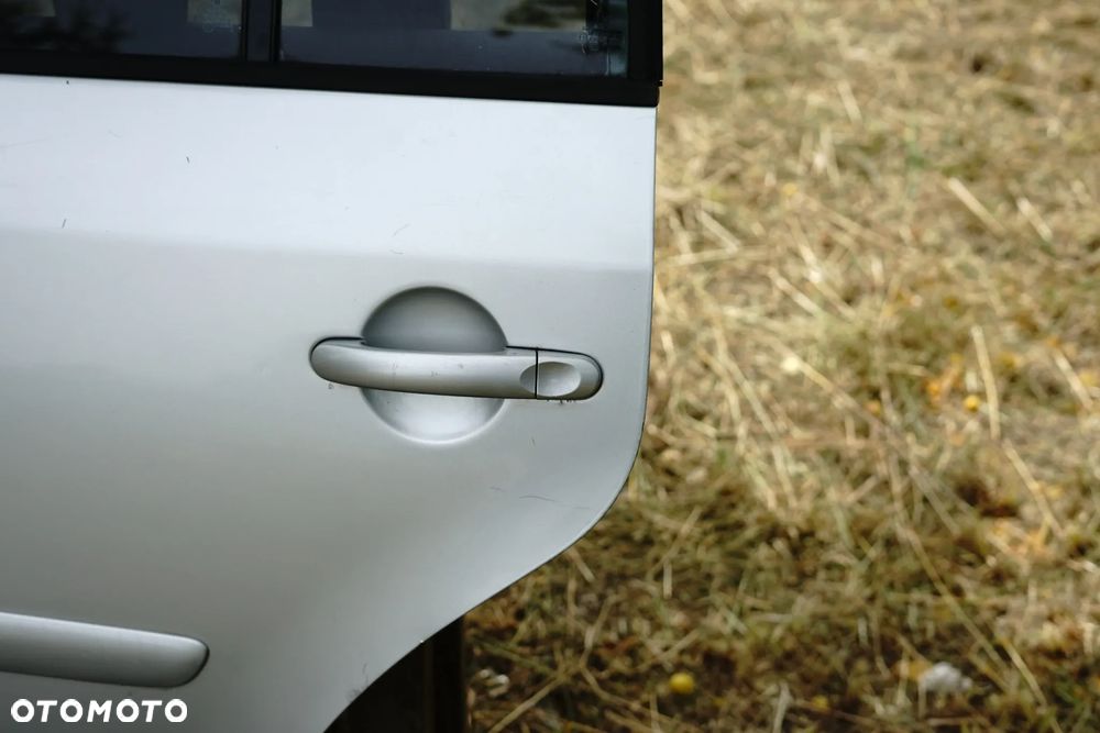Drzwi tył tylne lewe VW Touran I Lift LA7W - 7