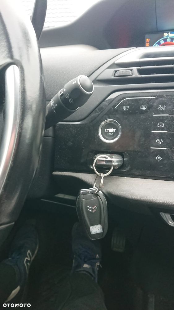 Citroën C4 Picasso - 6