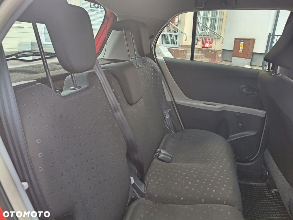 Toyota Yaris 1.0 VVT-i Team - 29