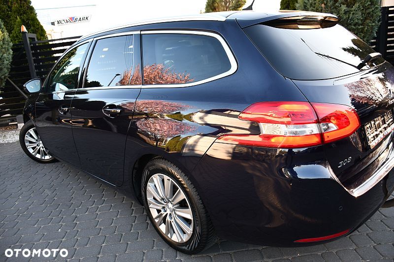 Peugeot 308 BlueHDi 130 EAT8 Stop & Start Allure Pack - 32