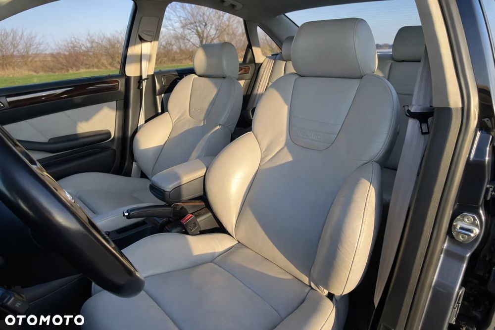 Audi S6 Limousine - 3