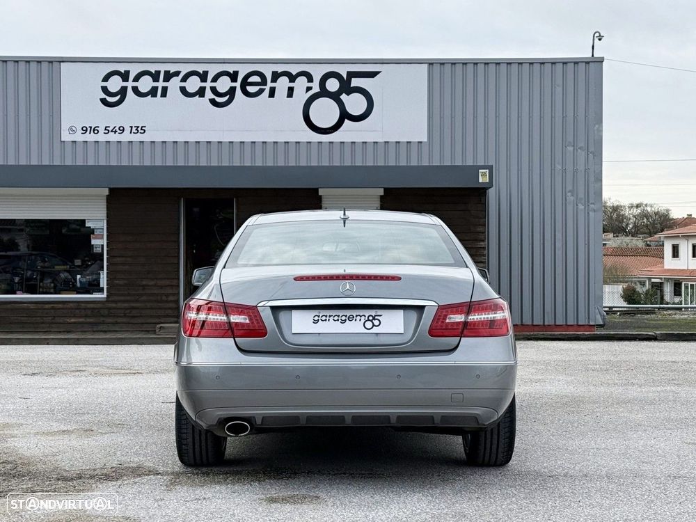 Mercedes-Benz E 220 CDi Avantgarde BlueEfficiency - 4
