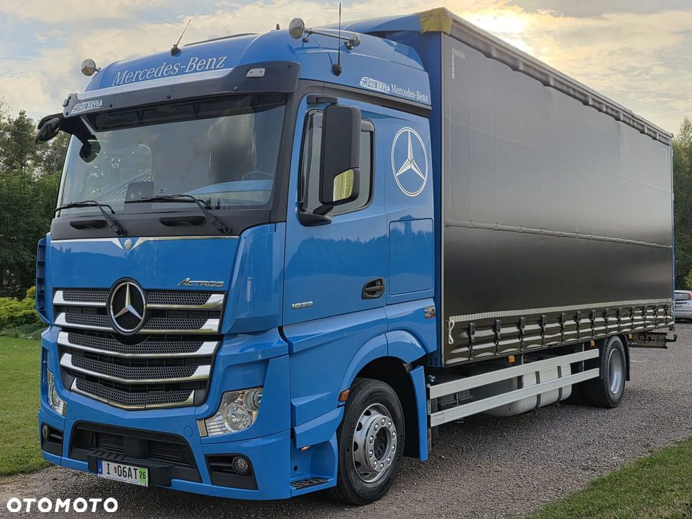 Mercedes-Benz ACTROS 1833 / FIRANKA/ WINDA / NOWY TACHOGRAF G2V2 / NOWE OPONY / 19PALET / 8TON ŁADOWNOŚCI / AUTOMAT / DUŻY SILNIK  / SYPIALKA / SERWISOWANY / 2018 / JAK NOWY  / - 1