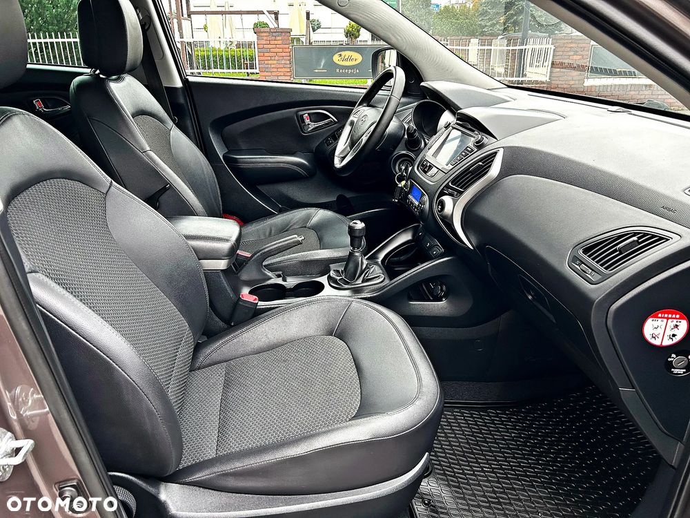 Hyundai ix35 2.0 Premium 2WD - 22