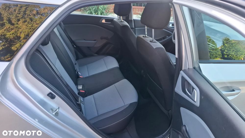 Hyundai i20 1.2 Fifa World Cup Edition - 16