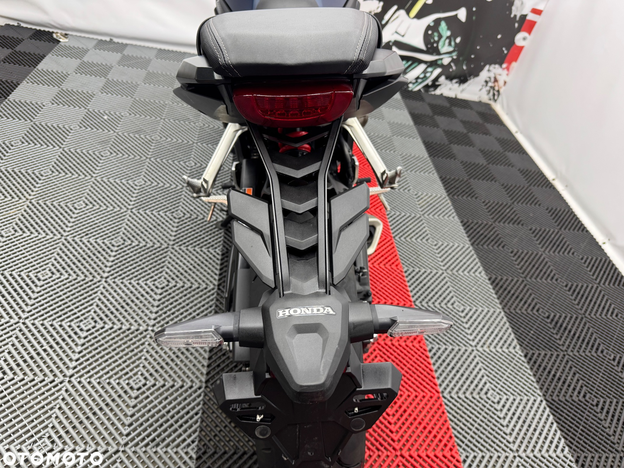 Honda CB - 22