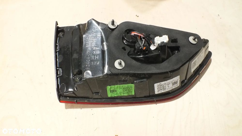 Lampa tylna prawa Kia Ceed III w klape - 3