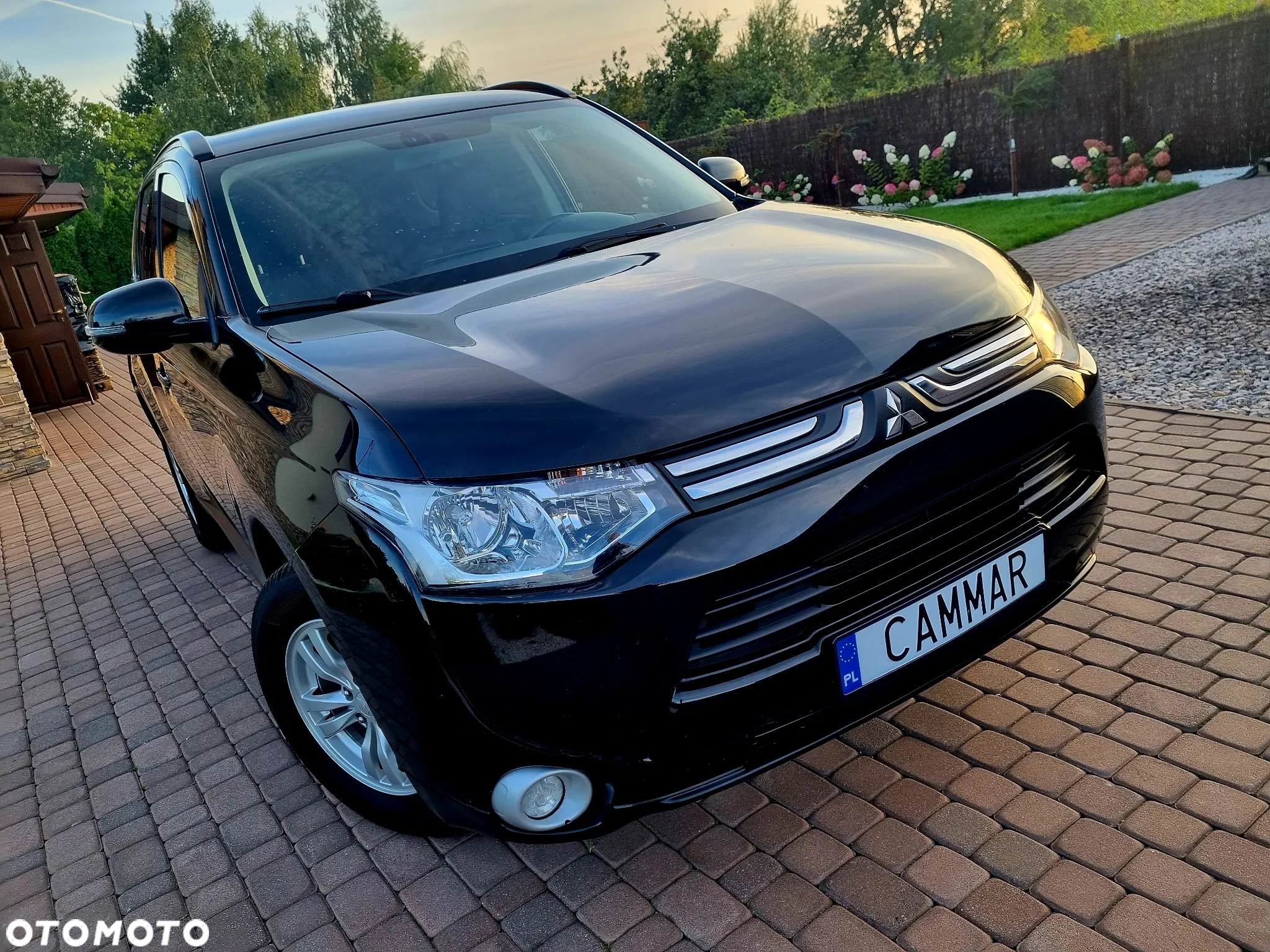 Mitsubishi Outlander - 13