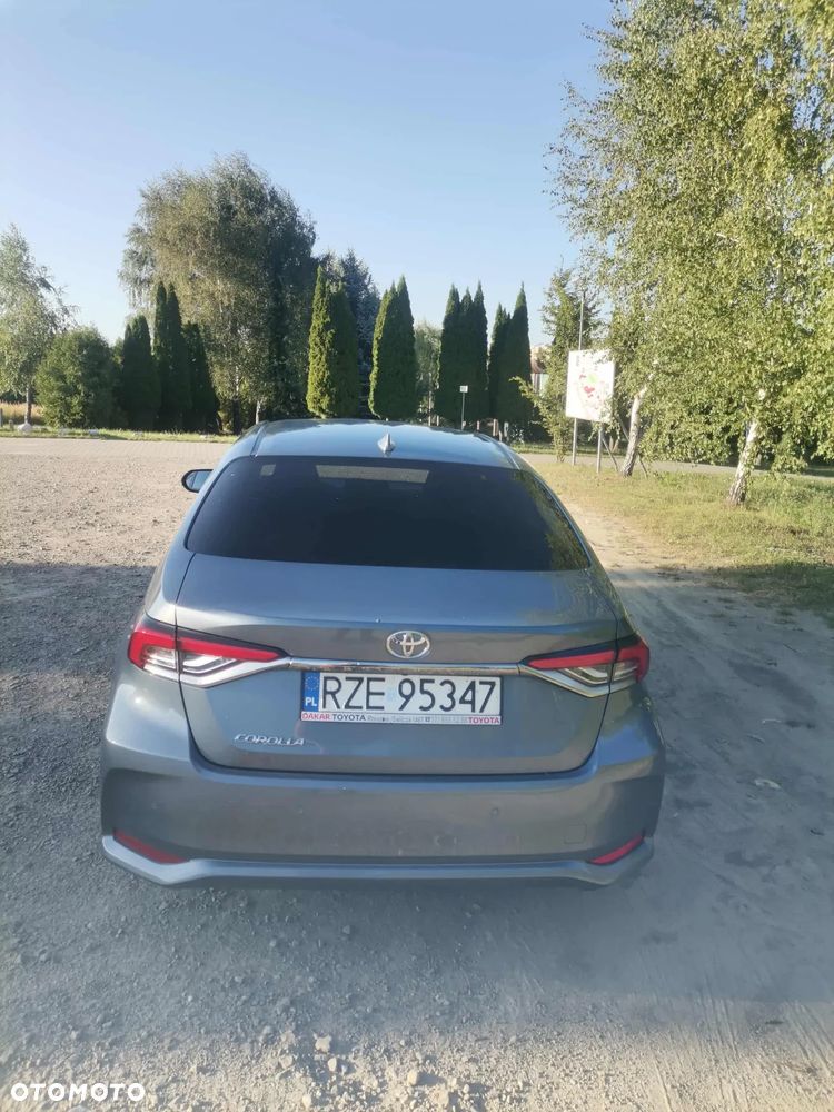 Toyota Corolla - 4