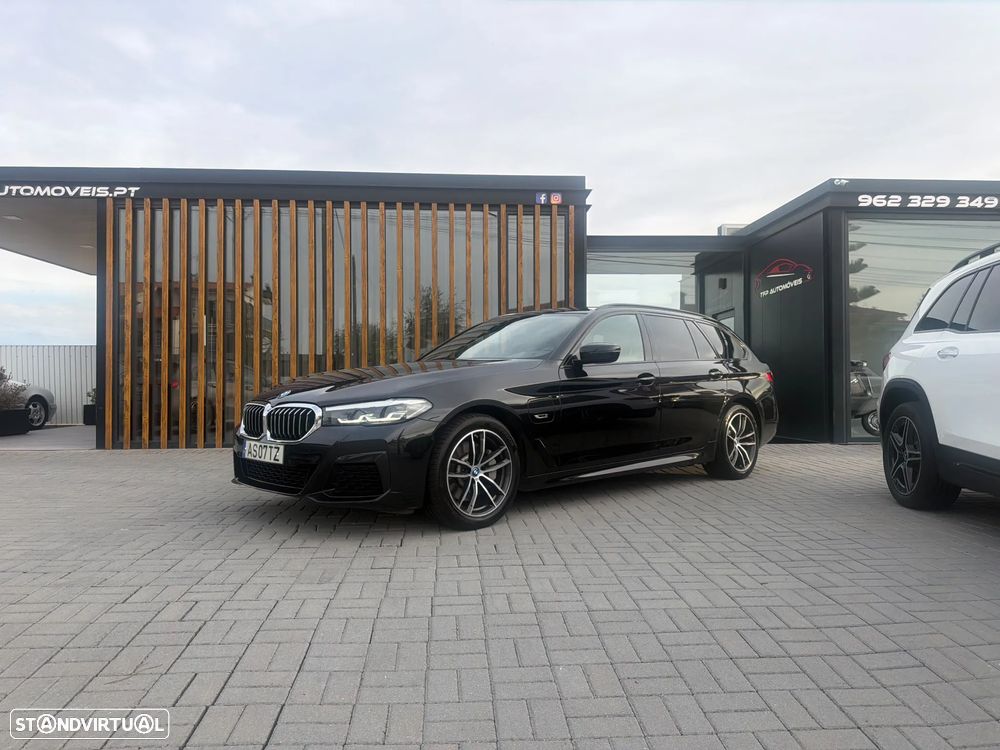 BMW 530 e Pack Desportivo M - 3