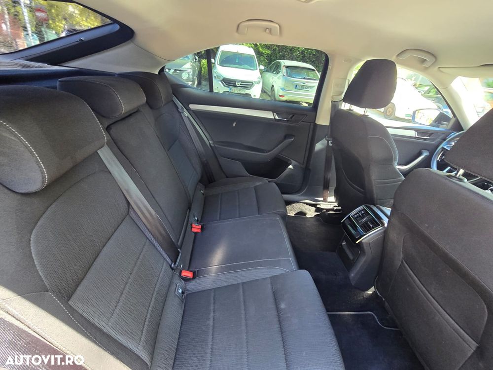 Skoda Superb 2.0 TDI Ambition - 4