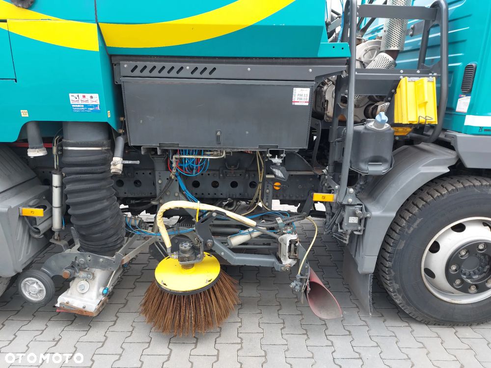 Mercedes-Benz Atego - 10