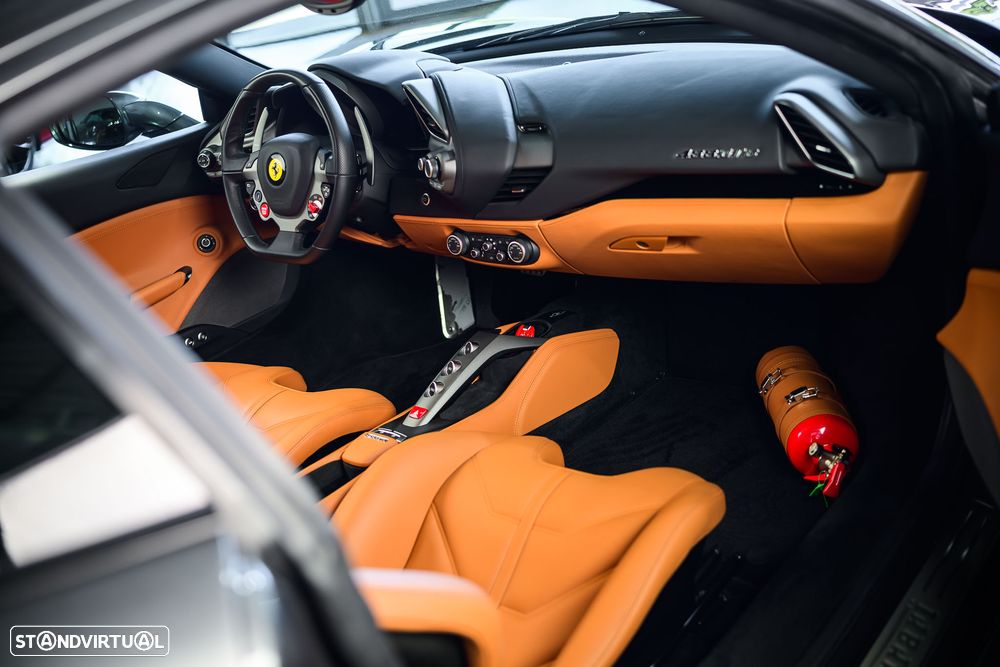 Ferrari 488 GTB - 29