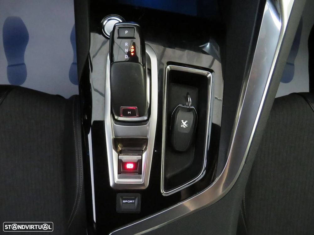Peugeot 3008 1.6 BlueHDi GT Line EAT6 - 49