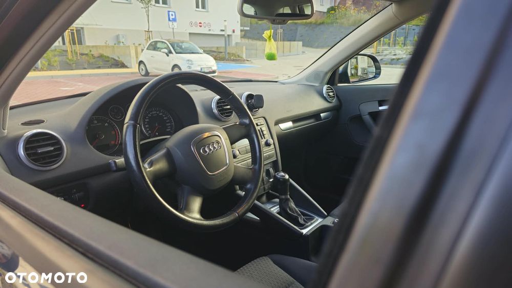 Audi A3 Sportback - 8