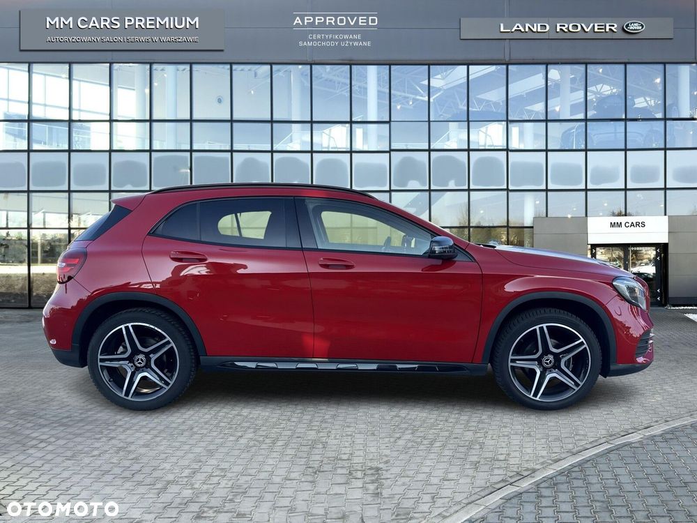 Mercedes-Benz GLA - 7
