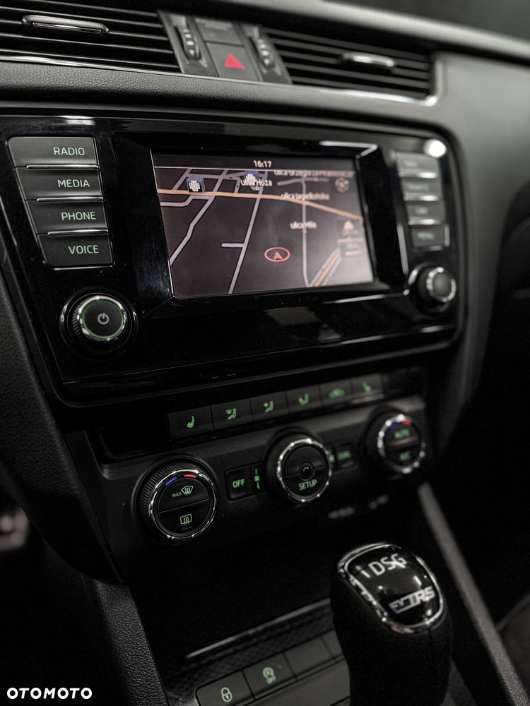 Skoda Octavia 2.0 TDI DSG RS - 19