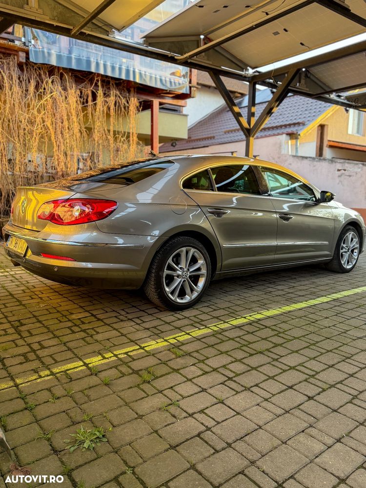 Volkswagen Passat 2.0 TDI BlueMotion Tehnology 4Motion Comfortline - 12