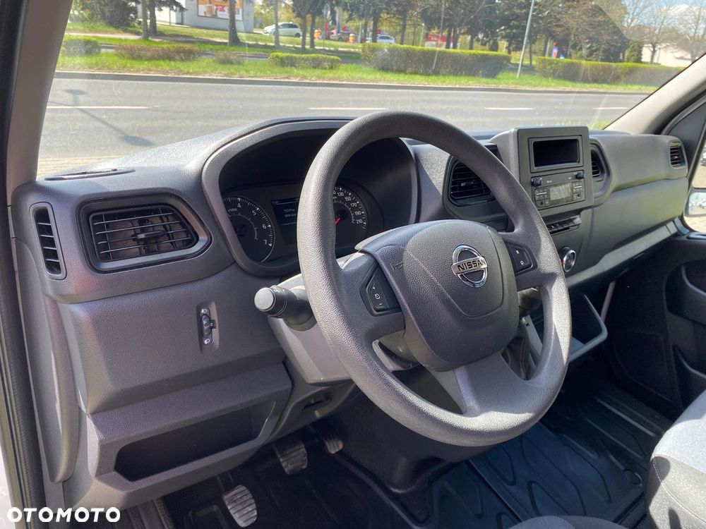 Renault MASTER 2,3 DCI 135KM L2H2 ŚREDNIAK TYLKO 75.000 KM - 32