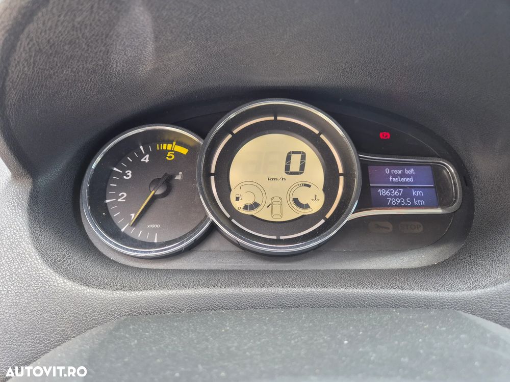 Renault Megane 1.5 dCi Expression - 14