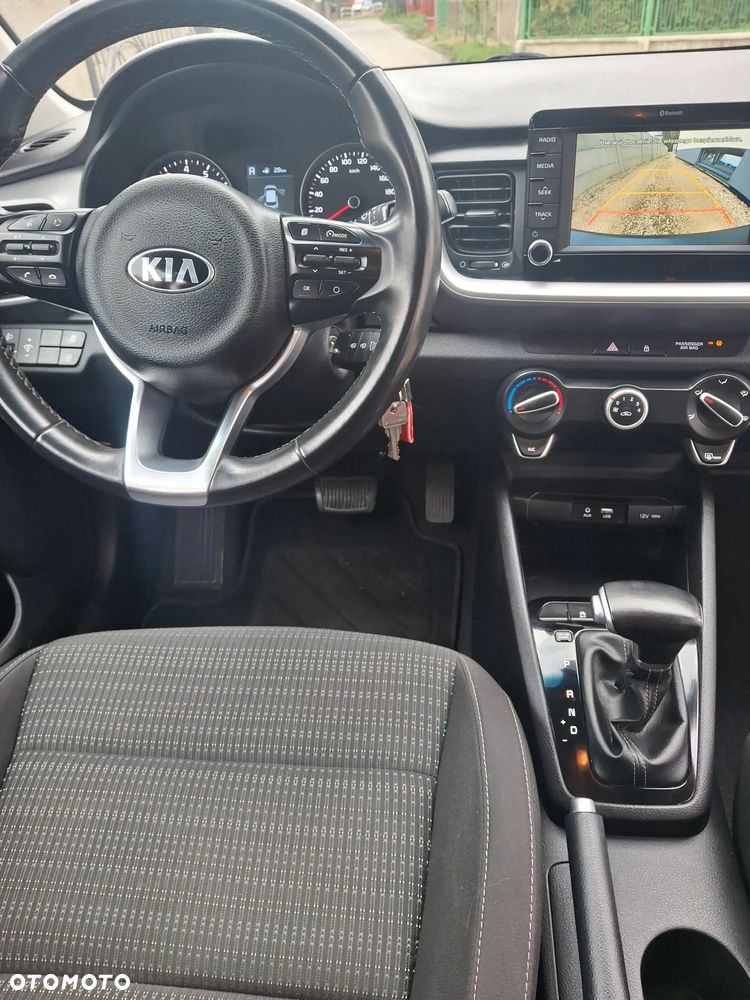 Kia Stonic - 12
