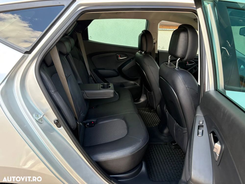 Hyundai ix35 2.0 CRDI 4WD Automatik Trend - 14