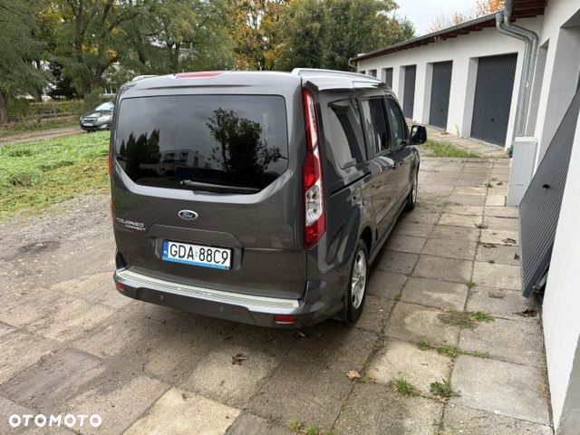 Ford Tourneo Connect Grand 2015 photo 4
