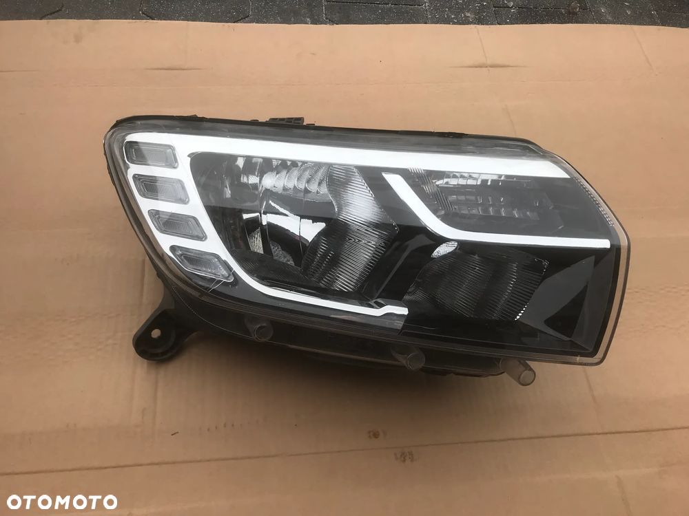 Dacia Logan II FL Sandero Stepway II Lift 16-20 Relflektor Lampa Prawa - 1
